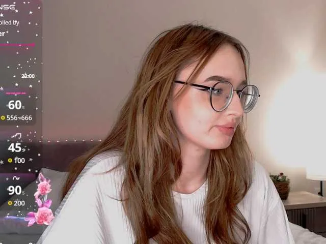 Live sex webcam photo for NikkiBly #290152822