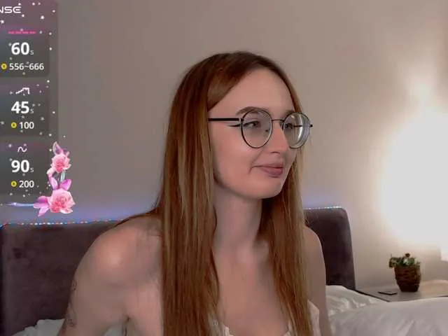 Live sex webcam photo for NikkiBly #290180938