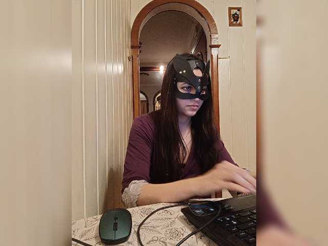 Live sex webcam photo for NikkySecrets #277504262