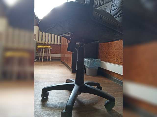 Live sex webcam photo for NikkySecrets #277837202