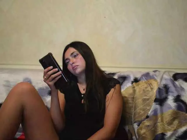 Live sex webcam photo for NikkySecrets #278248616