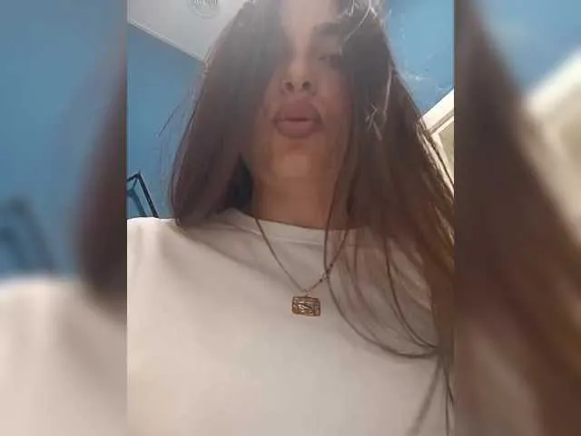 Live sex webcam photo for NikkySecrets #290039682