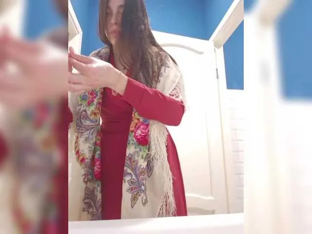 Live sex webcam photo for NikkySecrets #290646611