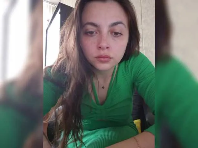 Live sex webcam photo for NikkySecrets #290944447