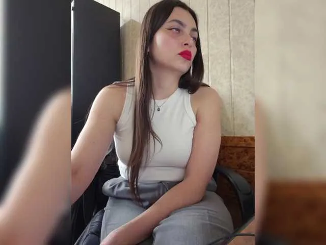 Live sex webcam photo for NikkySecrets #291105309