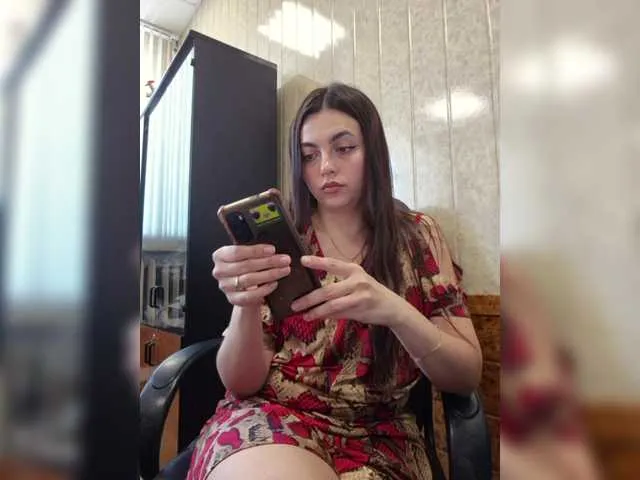 Live sex webcam photo for NikkySecrets #291158971