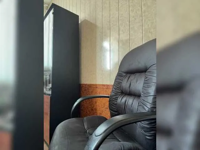 Live sex webcam photo for NikkySecrets #291423861