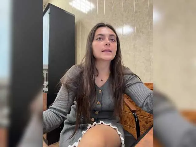 Live sex webcam photo for NikkySecrets #291939358