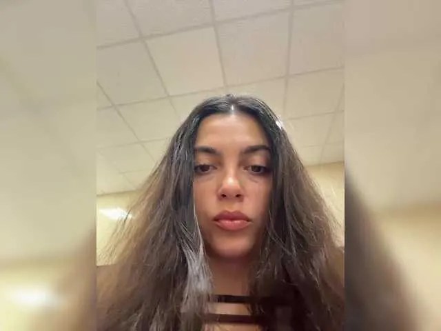 Live sex webcam photo for NikkySecrets #292188828