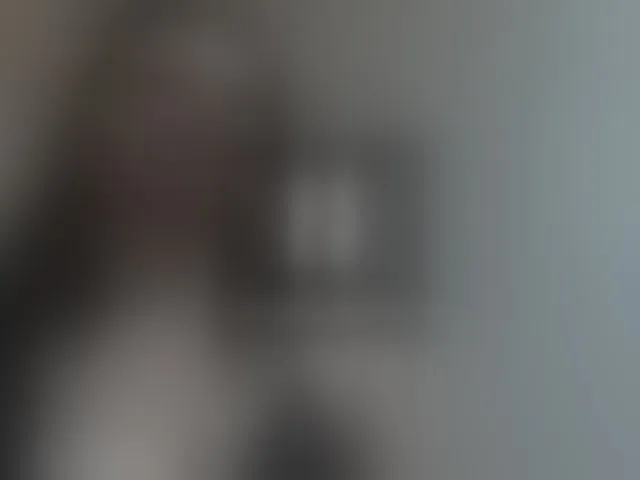 Live sex webcam photo for Nikol19721 #292581353