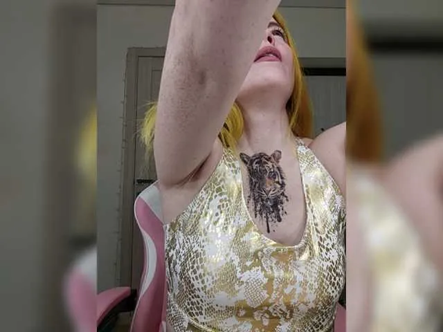 Live sex webcam photo for Nikylechka-GO #277453928