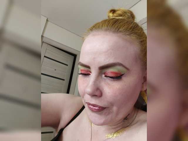 Live sex webcam photo for Nikylechka-GO #277499593