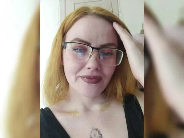 Live sex webcam photo for Nikylechka-GO #277501229