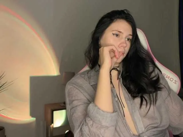 Live sex webcam photo for NimfaHeart #285288640