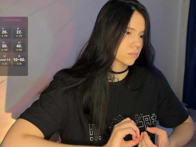 Live sex webcam photo for NimfaHeart #287006744