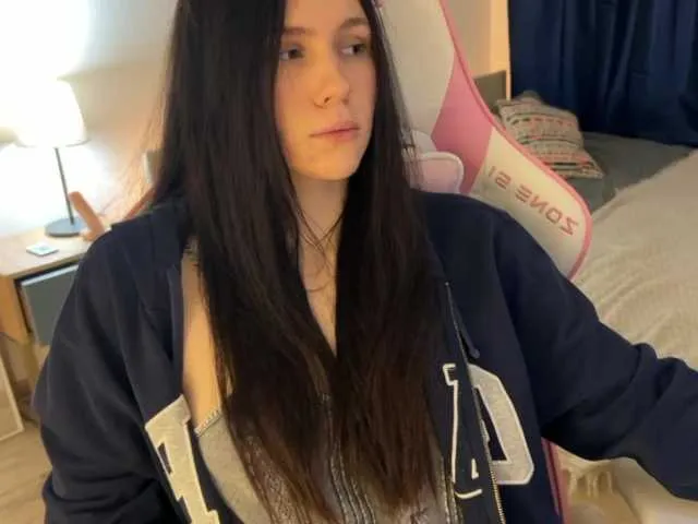 Live sex webcam photo for NimfaHeart #290482587