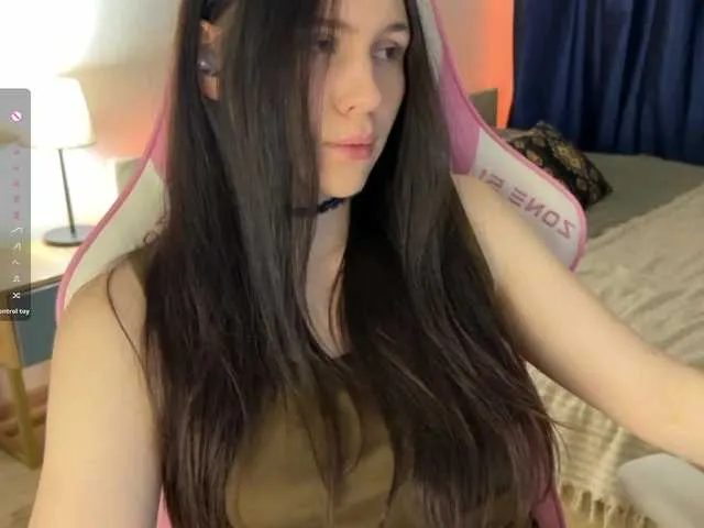 Live sex webcam photo for NimfaHeart #290562851