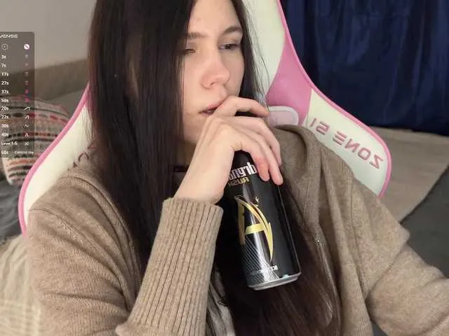 Live sex webcam photo for NimfaHeart #290643635