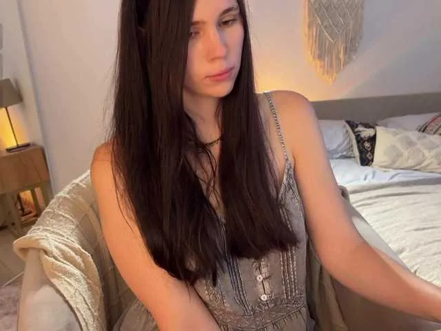 Live sex webcam photo for NimfaHeart #291576771