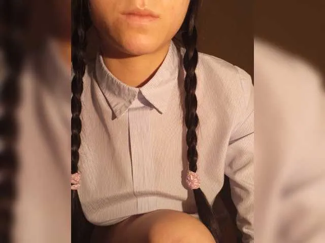 Live sex webcam photo for Nimfomanka9a #272992367