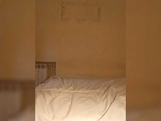 Live sex webcam photo for Nimfomanka9a #273814900