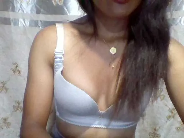 Live sex webcam photo for Nina-001 #292783054
