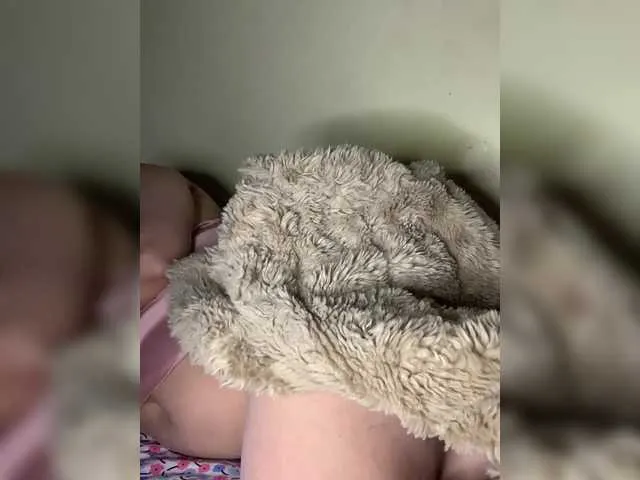 Live sex webcam photo for Nina22x #290477057