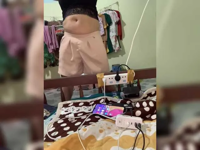 Live sex webcam photo for Nina22x #290592491