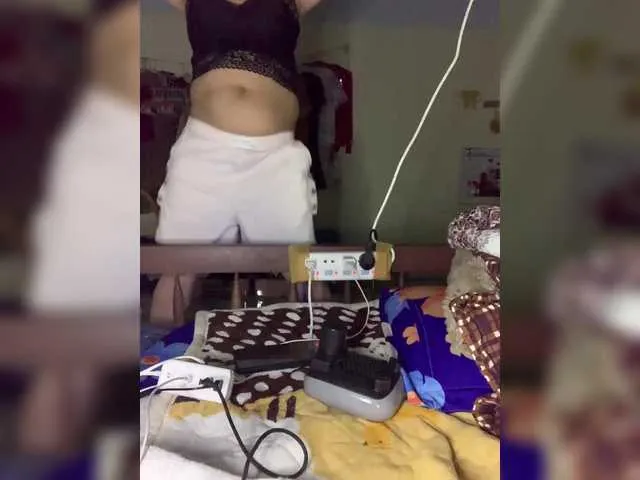 Live sex webcam photo for Nina22x #290624935