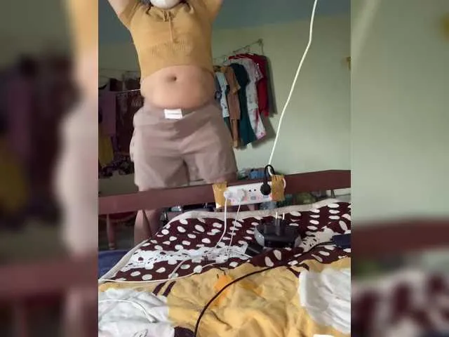 Live sex webcam photo for Nina22x #290644796
