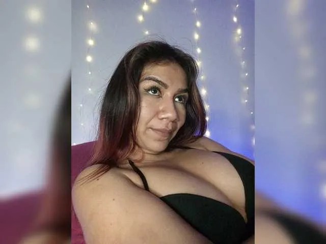 Live sex webcam photo for NinaBelluschi #273578087