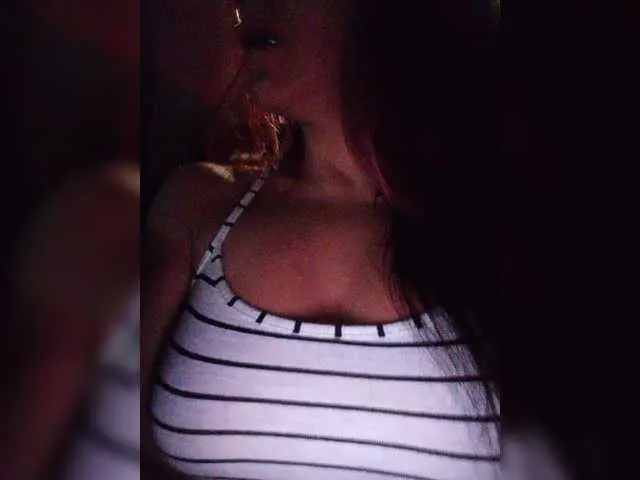 Live sex webcam photo for NinaBelluschi #289754248