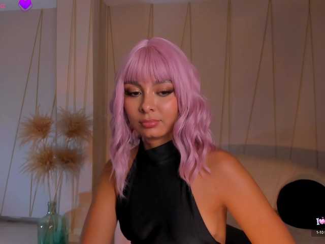 Live sex webcam photo for NinaBlum #291802812