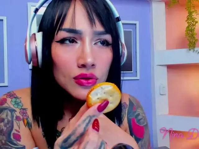Live sex webcam photo for NinaDanger #276385330