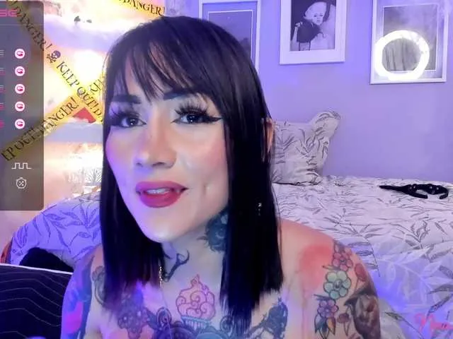 Live sex webcam photo for NinaDanger #276580866