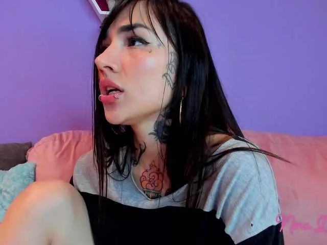 Live sex webcam photo for NinaDanger #289742405