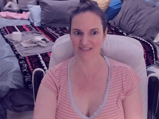 Live sex webcam photo for NinaJaymes #287908662