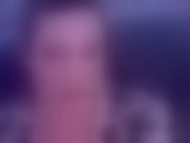 Live sex webcam photo for NinaJaymes #294048742