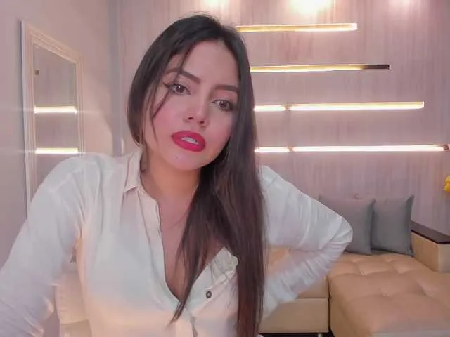 Live sex webcam photo for NinaMichelle #271969738