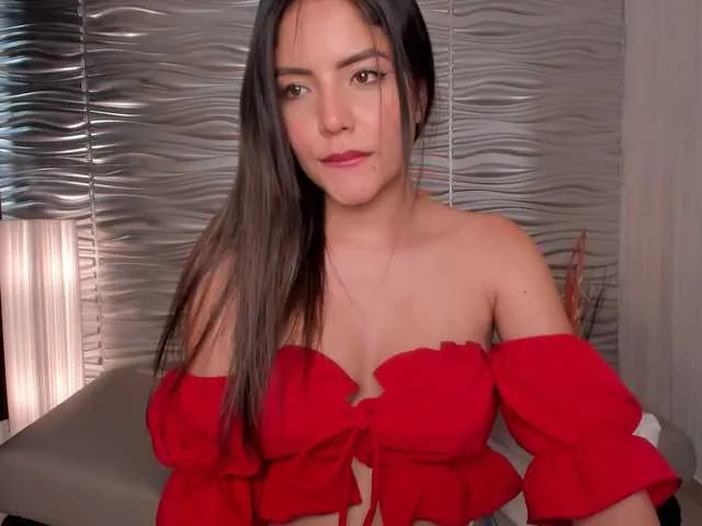 Live sex webcam photo for NinaMichelle #272375970