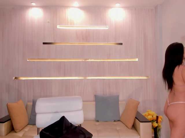 Live sex webcam photo for NinaMichelle #274049302