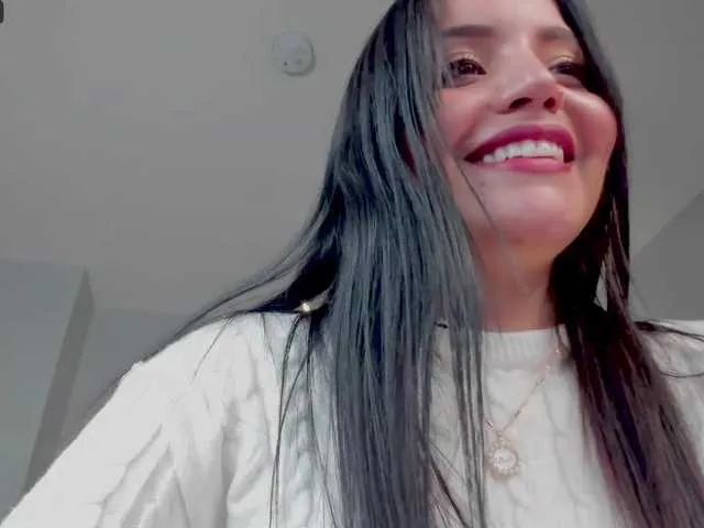 Live sex webcam photo for NinaMichelle #276603873