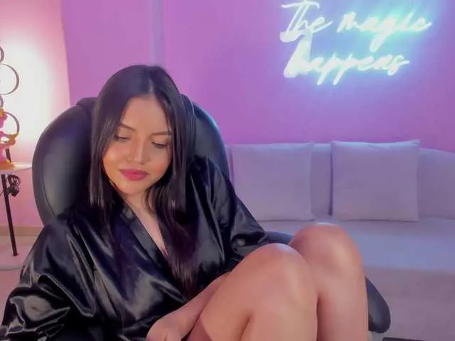 Live sex webcam photo for NinaMichelle #276926652