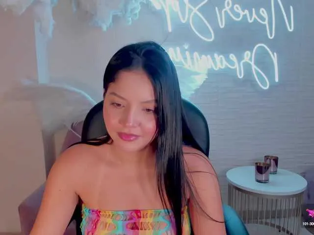 Live sex webcam photo for NinaMichelle #277866041