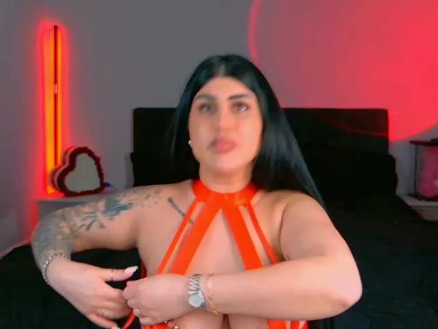 Live sex webcam photo for NinaRosee #291113890