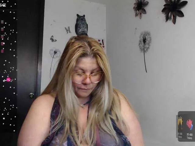 Live sex webcam photo for Nini-lovee72 #276213670
