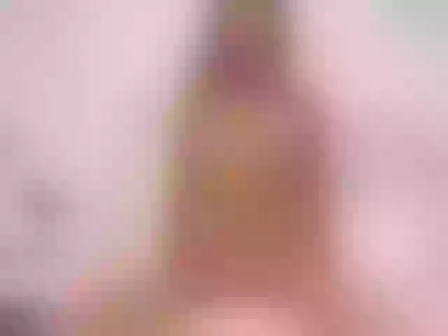 Live sex webcam photo for NiniMiller #271694197