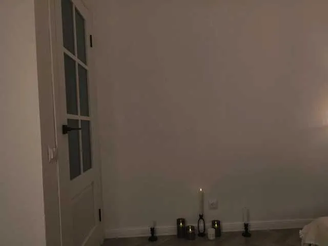 Live sex webcam photo for Ninilina #291048380