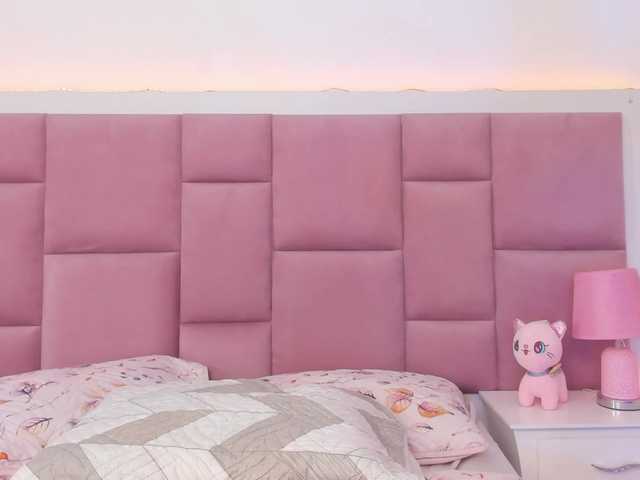 Live sex webcam photo for NinnaVous #276965091