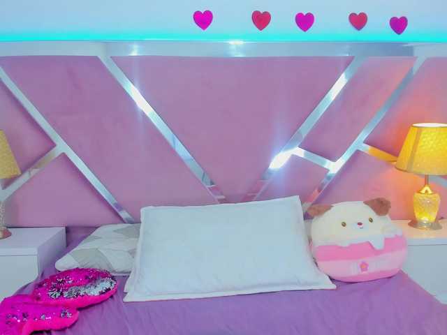 Live sex webcam photo for NinnaVous #291792338